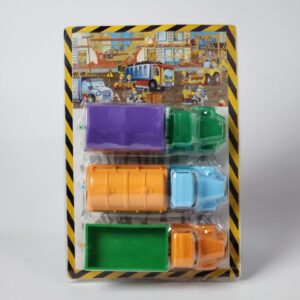 3 camions en plastique